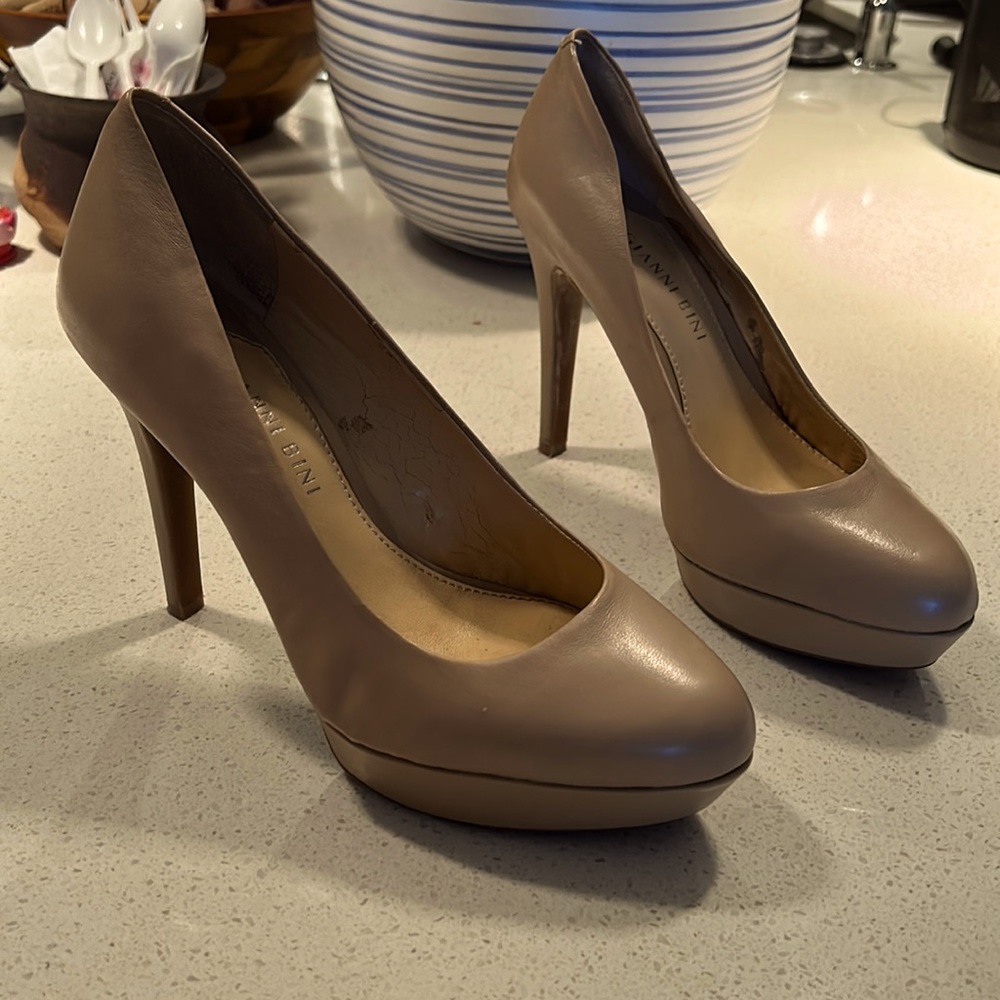 Gianni Bini Gayle Platform Pump